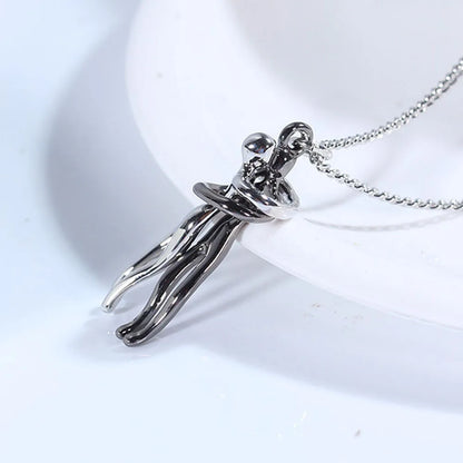 Eternal Hug Necklace – A Symbol of Love and Connection